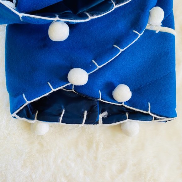 Christmas Tree Skirt 48 inch, NEW with TAGS, blue with white pom poms - Picture 3 of 5